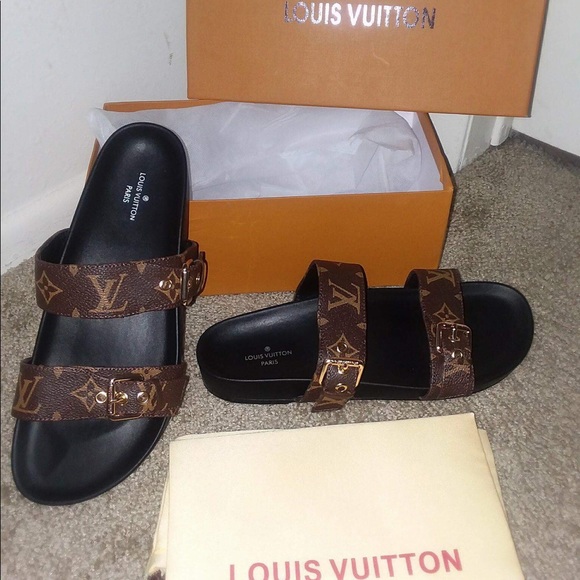 louis vuitton female slides